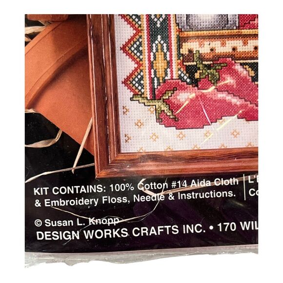 Vgt Design Works Counted Cross Stitch Kit CHILI PEPPER KITCHEN #9707 11" X 14" - Picture 6 of 7